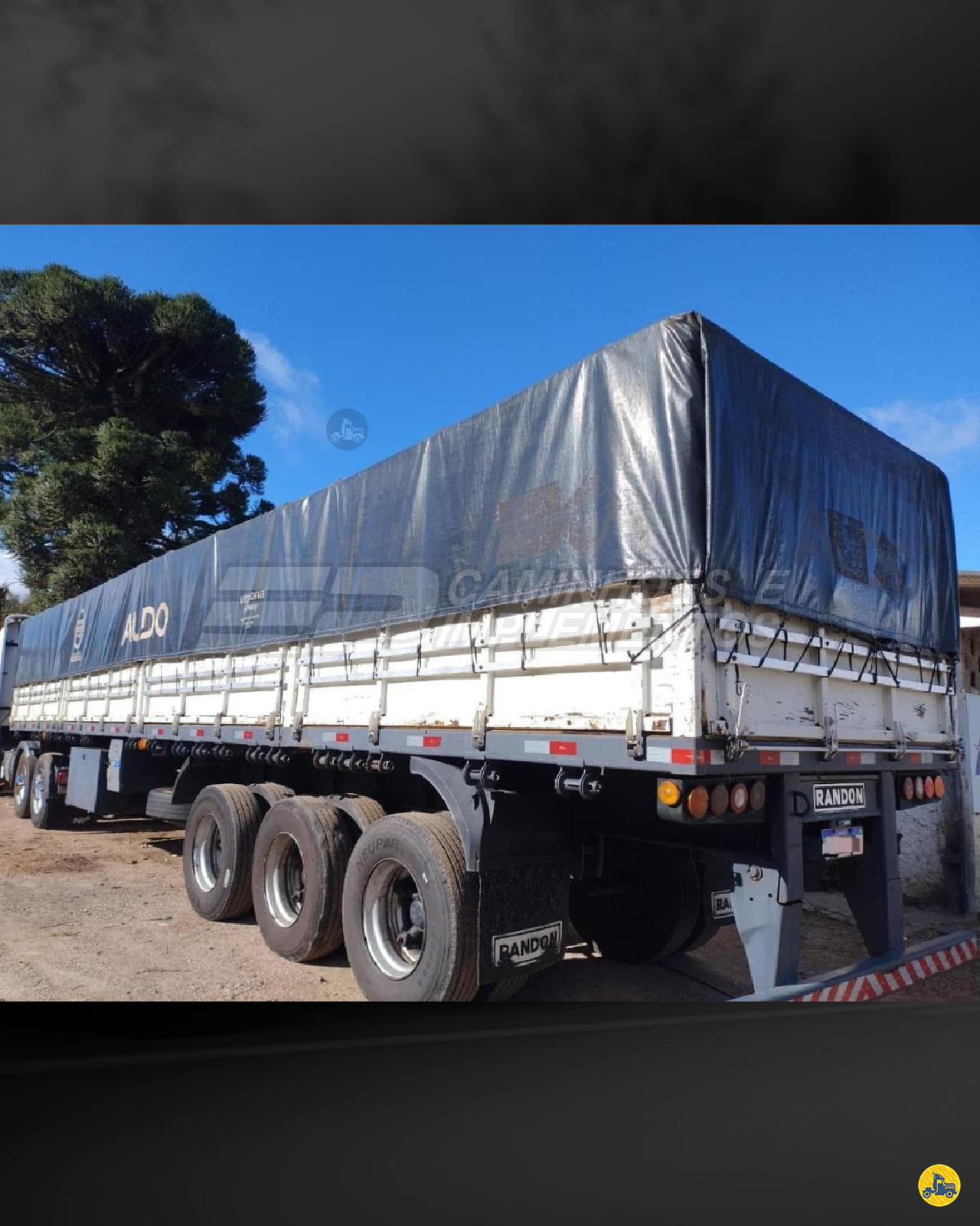 CARRETA SEMI-REBOQUE GRANELEIRO E.P Caminhões MARINGA PARANÁ PR
